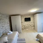 Tatil Evi Patakun For 5, With Heated Pool Lecevica