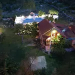 Patakun For 5, With Heated Pool