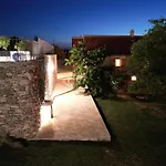 Patakun For 5, With Heated Pool