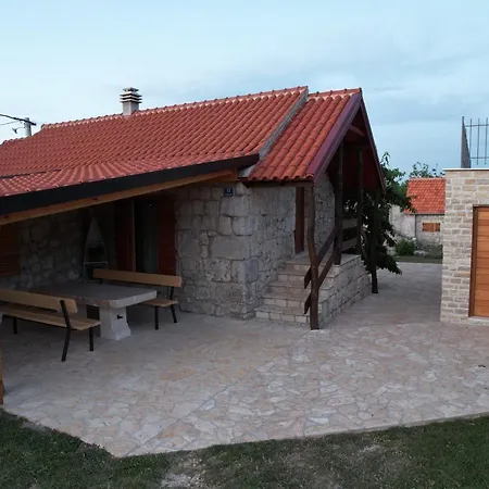 Сasa de vacaciones Patakun For 5, With Heated Pool