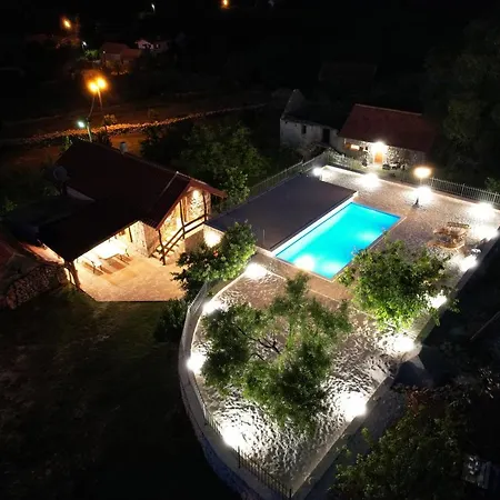Patakun For 5, With Heated Pool * Lecevica