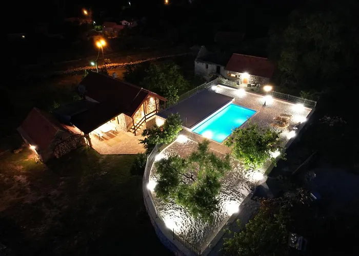 Patakun For 5, With Heated Pool * Lecevica