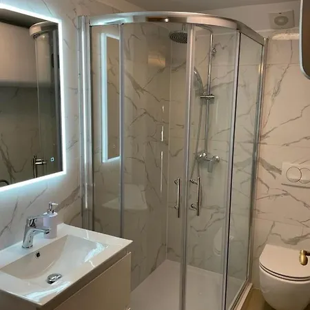 Prázdninový dům Patakun For 5, With Heated Pool