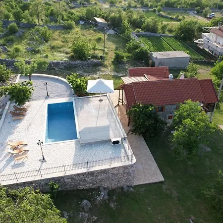 Patakun For 5, With Heated Pool