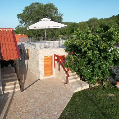 Patakun For 5, With Heated Pool