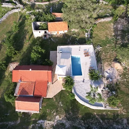 Patakun For 5, With Heated Pool