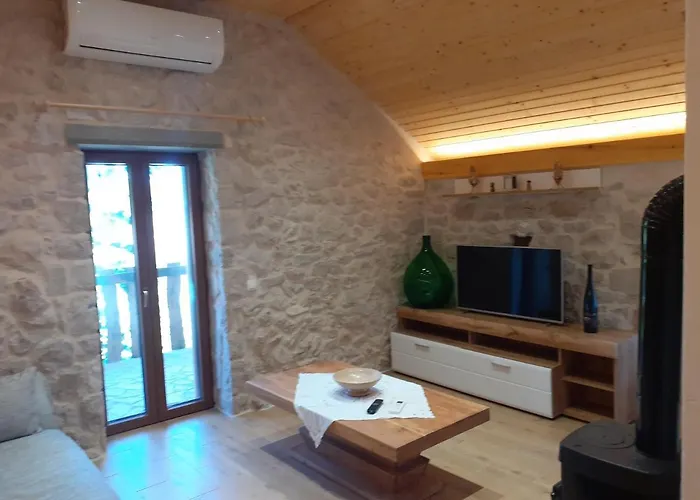 Patakun For 5, With Heated Pool