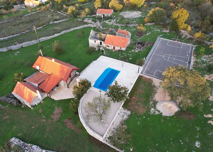 Patakun For 5, With Heated Pool *